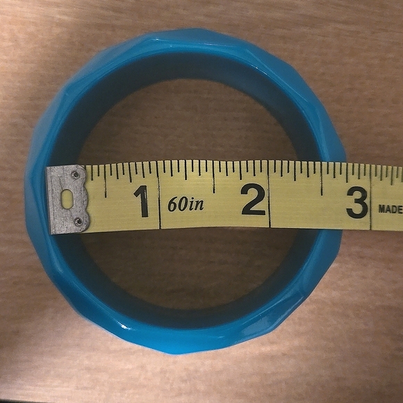 Y2K Aqua/Turquoise Plastic Hexagon Design Bracelet - Picture 7 of 7